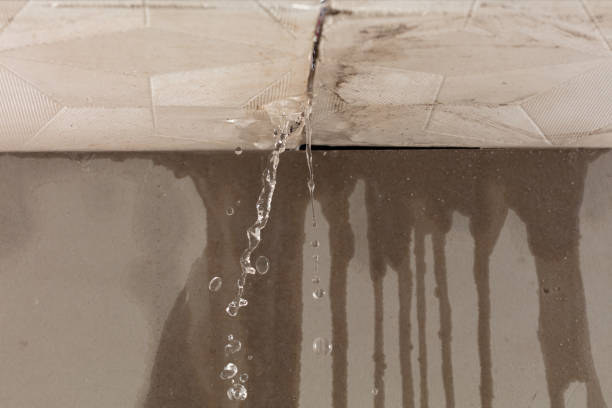 Professional Burst Pipe Cleanup technician working in Lindsay, OK